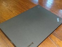 联想ThinkPadX250（轻薄便携，适合商务人士和学生使用）