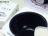 小米999电饭煲——智能烹饪的首选（高性能、多功能、智能化，小米999电饭煲让生活更便捷）