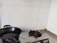 厨王牌燃气灶——为你带来无与伦比的烹饪体验（高效能、安全稳定、使用便捷，成就你的厨房之王）